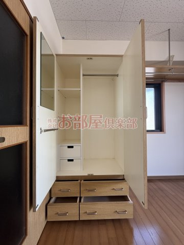 P-com KOGAの収納|収納豊富です