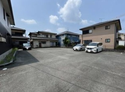 サニーホームズ宮ノ陣B棟の駐車場|駐車場です