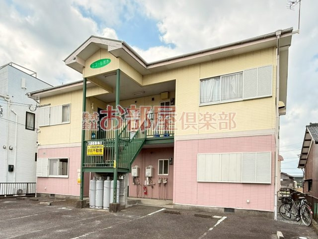 エコール荒木の外観|外観は落ち着いています