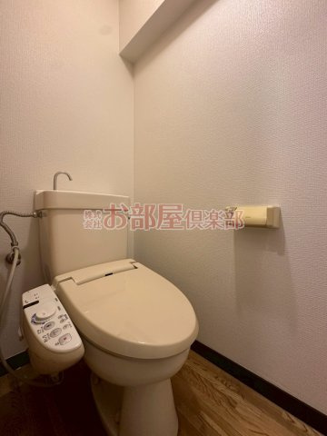 西田ハイツのトイレ|清潔感のあるトイレです