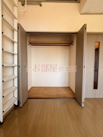 アゼリアコートの収納|小物を収納するのに便利です
