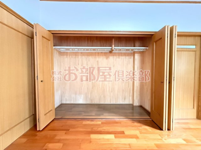 荒木町貸家の収納|たっぷりとした収納スペースです
