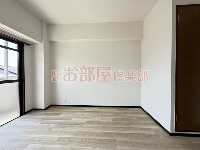 豊国スカイマンション久留米南の洋室|使い勝手のいい洋室です