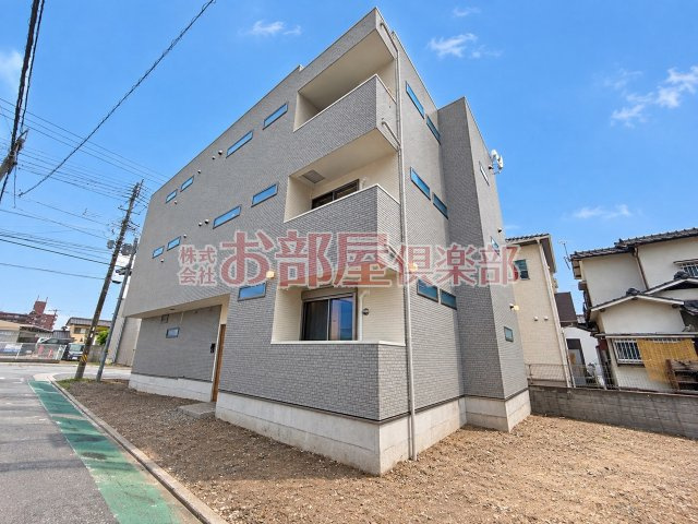 TRIOVE JR久留米アクシスの外観
