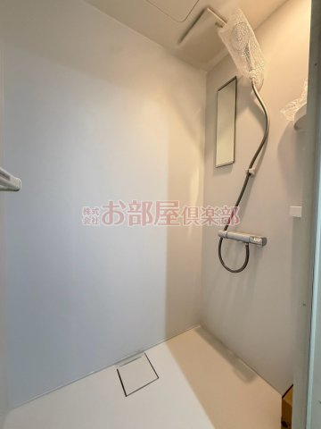 TRIOVE JR久留米アクシスのシャワールーム|コンパクトで使いやすいお風呂です