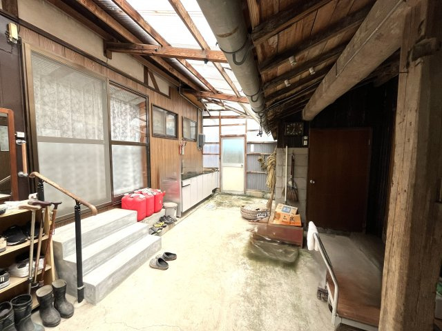 【庭】 | 万倉小学校に通える　農地付き中古住宅　宇部市西万倉 | お庭の付いた物件です