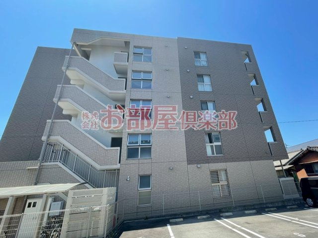メテオール久留米本町の外観|きれいな外観です