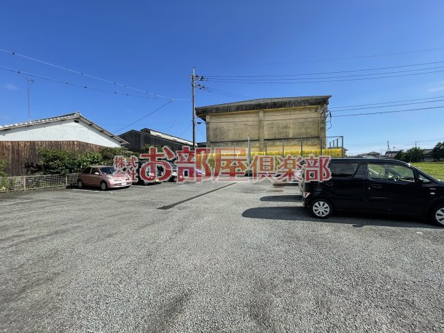 サンハイツ三潴の駐車場|駐車場完備です