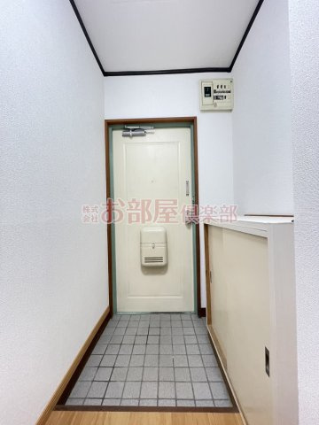 グリーンハイツ吉田の玄関