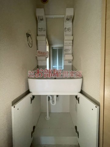 エスペラント山川の洗面所|脱衣スペースもあります