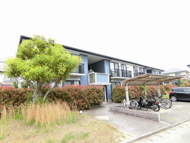 フラワーガーデン津福D棟