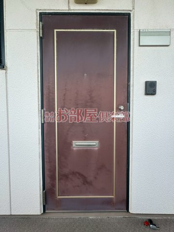 クラウンVの玄関|毎日通る玄関はこちらです