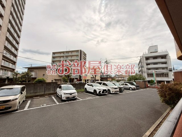 アメニティハイツ杏栄館の駐車場|駐車スペースもあります