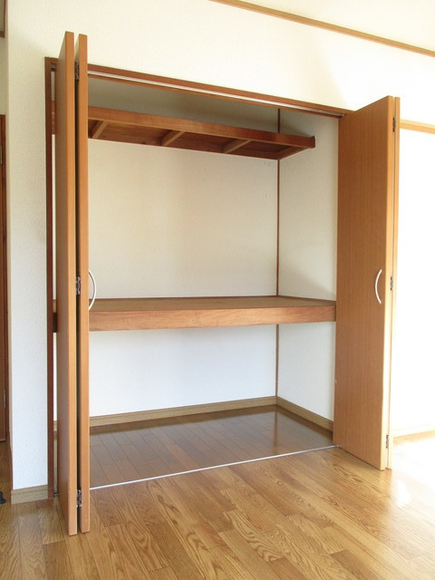 コーポ中村の収納|こまごまとしたものを収納できそうですね