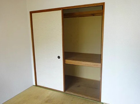 コーポ中村の収納|こまごまとしたものを収納できそうですね