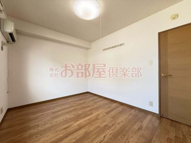 シャルムⅣの洋室