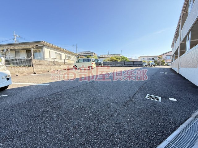 ロックベアーヒルズⅡの駐車場|駐車場に車を止められます