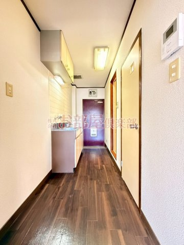プレジデント中尾の内装|明るい色調の室内です