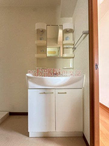 グローイングコートの洗面所|コンパクトで使いやすい洗面所