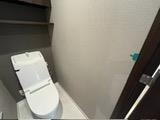 グランフォーレ日吉プレミアムのトイレ|落ち着いた色調のトイレです