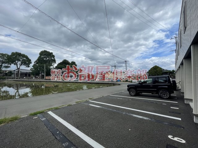 シャロムふえき　B棟 の駐車場|駐車場完備です
