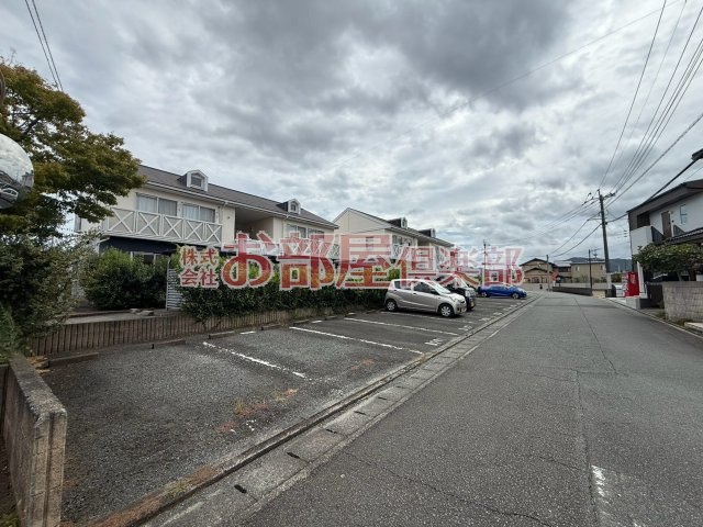 上津コーポB棟の駐車場|駐車場です