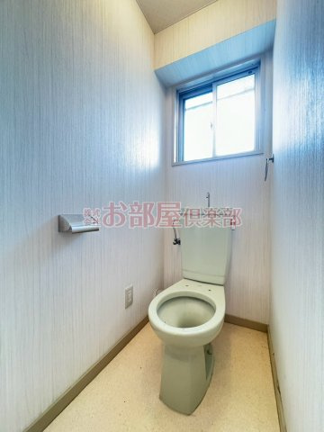 メゾン筑紫のトイレ|ゆったりとした空間のトイレです