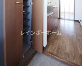 ミルキーウェイBの玄関