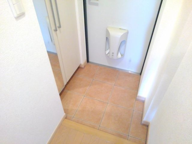 アルコバレーノの玄関