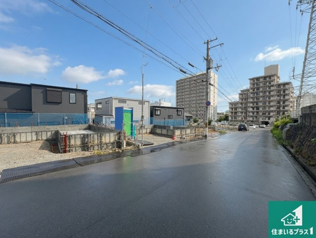 神戸市垂水区清水が丘　第1期　新築一戸建ての前面道路含む現地写真|周辺は落ち着いた街並みの住宅地！子育てがしやすい住環境です！まだ未完成ですが、現地でしかわからない事もございます。是非一度ご覧ください。