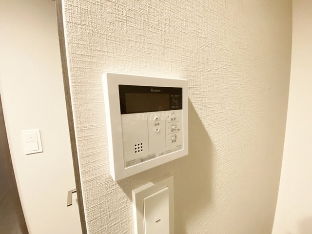 エスティメゾン赤羽Ⅱの設備|給湯リモコンです☆