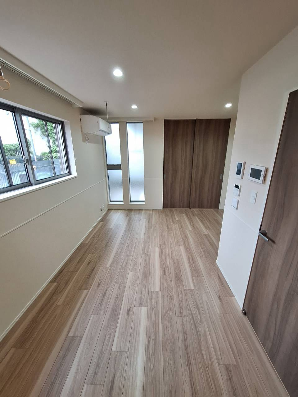 Ｓａｍｉｙ三軒茶屋の洋室|★明るいフローリングの角部屋です★