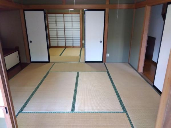 【居間・リビング】