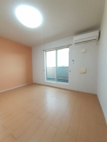 ラフレシール　Ａの居間・リビング|こちらの居間で趣味の時間をお楽しみください