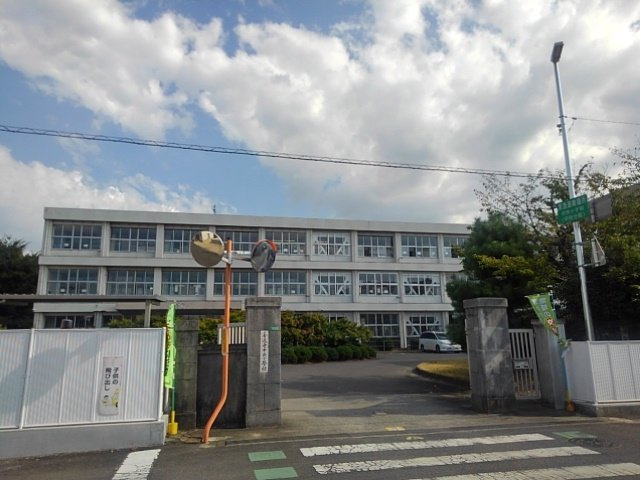 サンリット　Ｂの周辺|善通寺市立中央小学校まで2200m
