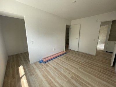 【洋室】 | 【新築分譲住宅　～ LIGARE　リガーレ～　】山形市泉町　1期1棟 | 6.7帖のお部屋にはウォークインクローゼット付きです！