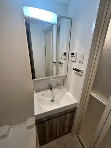 S-RESIDENCEドーム前千代崎の洗面所