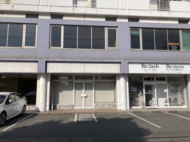 亀山ビル100の外観