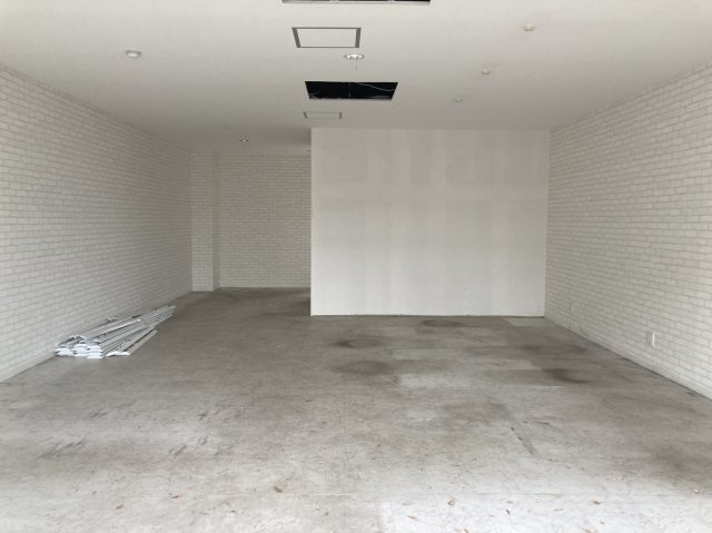 亀山ビル100の内装