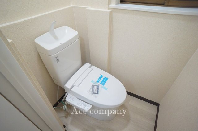 【トイレ】 | 東住吉区西今川4丁目 | トイレは1階と3階の2ヶ所に完備♪こちらは1階のシャワートイレ新調です☆