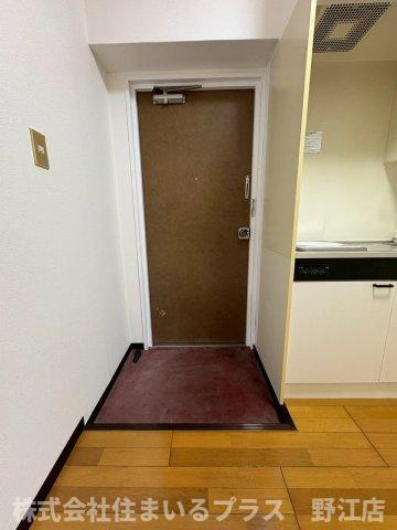 晩成ハイツ関目の玄関