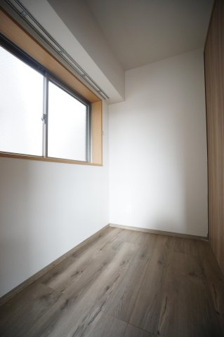 平尾弐番街ビル　西高宮小学校区の居間・リビング