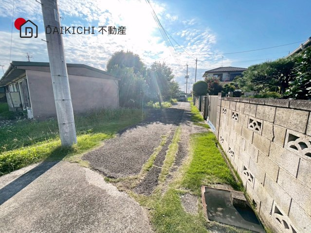 【前面道路含む現地写真】 | 鴻巣市下谷　中古戸建