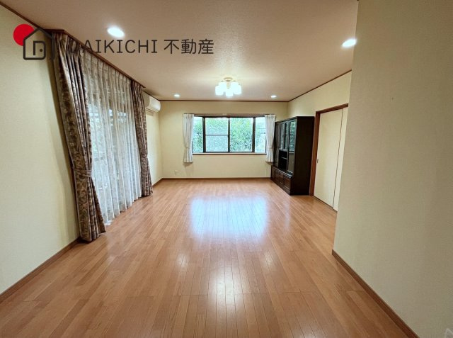 【居間・リビング】 | 鴻巣市下谷　中古戸建