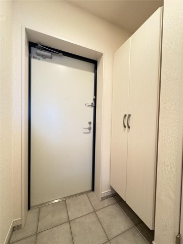 リブラ久和の玄関