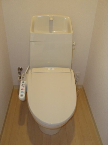 スタービレ　小倉のトイレ|嬉しい温水洗浄便座付きです♪