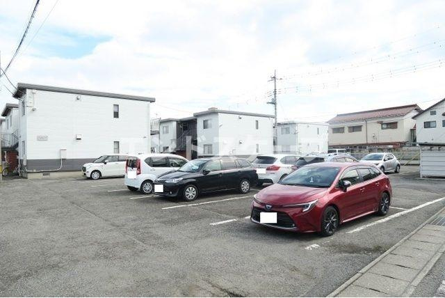 第二松沢ハイツⅡの駐車場|高崎、前橋のお部屋探しはエンドスケープまで！お客様の理想お聞かせ下さい♪