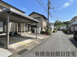 【前面道路含む現地写真】 | 前面道路含む現地写真です