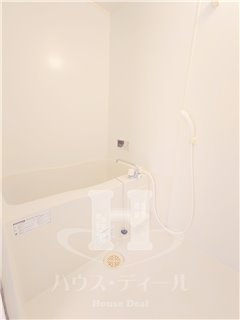 【浴室】 | フローレス10番館 | お風呂で日々の疲れを落としましょう