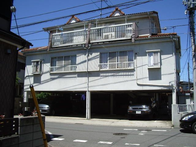 ハイツ長谷川の外観